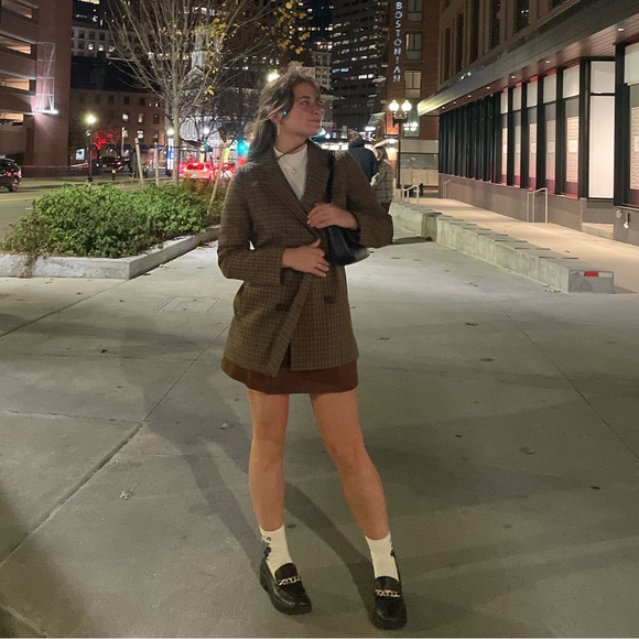 Meet your Posher, Jessica - Picture 1 of 1